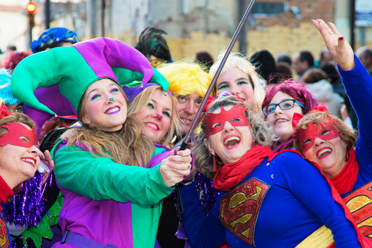 Fasching für LGBTQ+ in München: Die besten Bälle, Parties und Straßenfeste